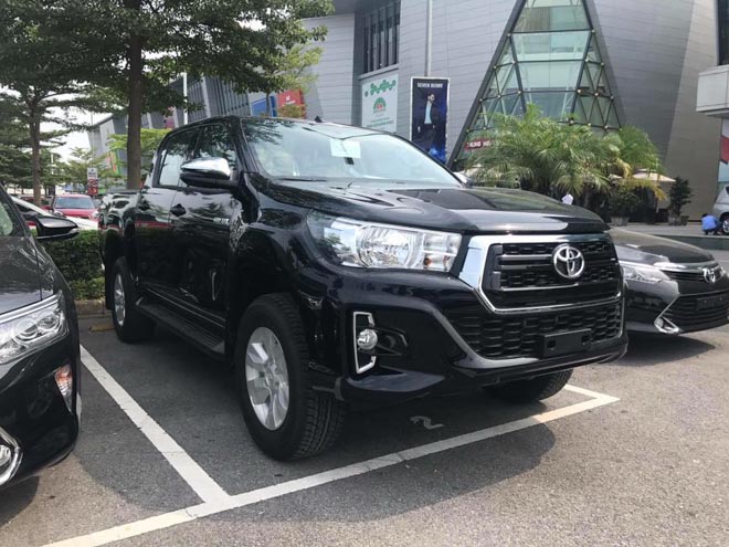 Giá lăn bánh xe Toyota Hilux 2019 cập nhật mới nhất tại đại lý - 3