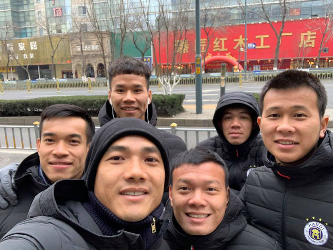 Hà Nội FC đấu CLB Trung Quốc: Duy Mạnh không ngán bão tuyết Thường Châu tái hiện - 1