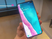 Dế sắp ra lò - HOT: Lộ video trên tay Galaxy S10 đầu tiên trước giờ ra mắt