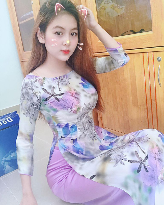 Trần Nam Trân (sinh năm 1996, nữ sinh trường Đại học Sư phạm TP.HCM, thực tập tại một trường tiểu học) là cái tên nổi đình đám vào năm 2018. 