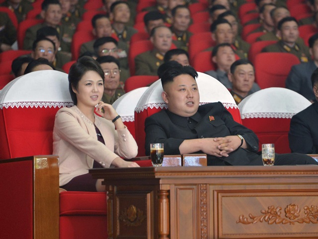 Ông Kim Jong-un sản xuất dòng quần áo có thể…ăn được