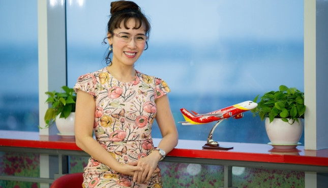 Tỷ phú Phạm Nhật Vượng thăng hoa, nữ CEO Vietjet bay hơn 1000 tỷ - 2