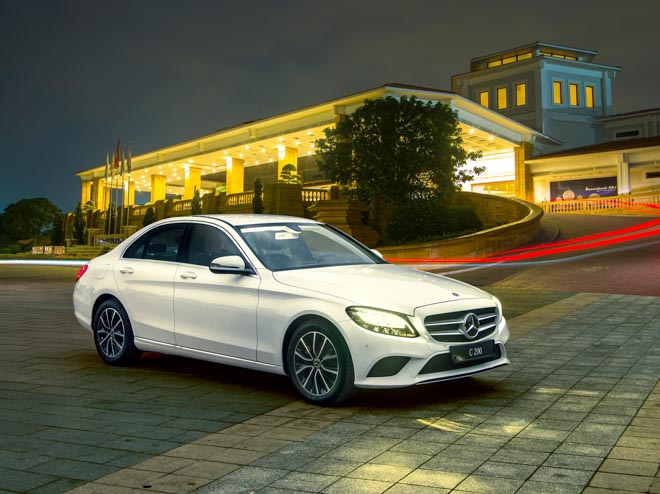 Mercedes-Benz C-Class Facelift 2019 có mặt tại Việt Nam, giá từ 1,49 tỷ đồng - 2