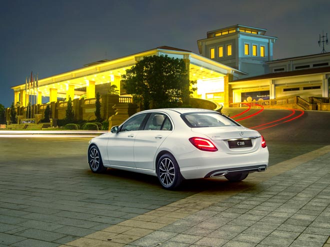 Mercedes-Benz C-Class Facelift 2019 có mặt tại Việt Nam, giá từ 1,49 tỷ đồng - 5