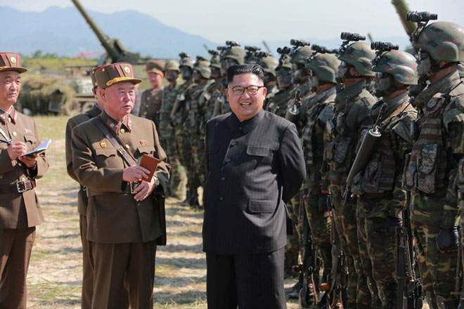 Biệt đội “mình đồng da sắt” của ông Kim Jong Un: Rìu bổ vào bụng không vết xước - 1