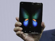 Dế sắp ra lò - Xuất sắc là thế nhưng Galaxy Fold vẫn chưa được bán ra ngay