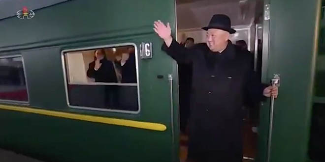 Cận cảnh đoàn tàu bọc thép “siêu độc” của ông Kim Jong-un - 8