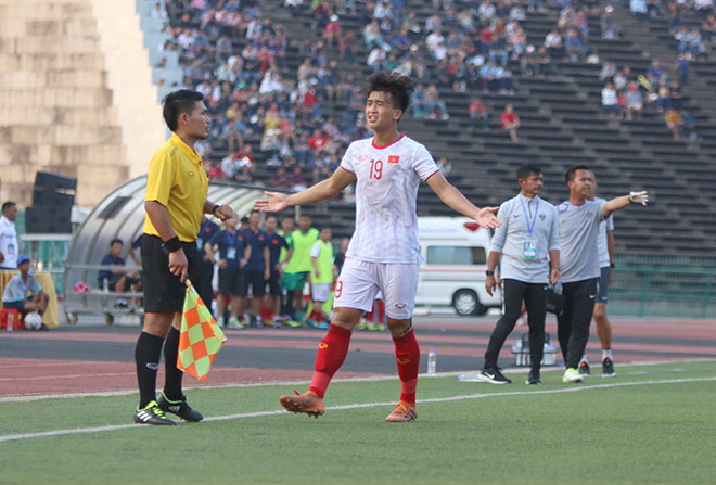 Indonesia “đấu võ” trên sân, U22 Việt Nam bị trọng tài từ chối cơ hội ghi bàn - 12