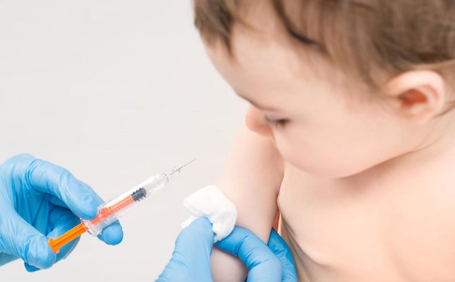 YouTube thẳng tay trừng phạt các kênh anti vắc-xin - 1