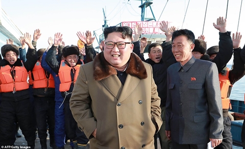 Phong cách được ca ngợi &#34;biểu tượng thời trang mới&#34; của ông Kim Jong Un - 8