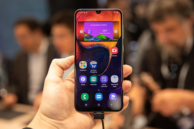 Galaxy A50 và A30 màn hình bự, pin khủng bắn phá thị trường tầm trung - 2