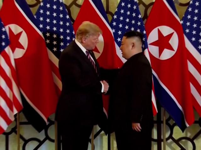 Hai ông Trump-Kim nói gì khi gặp nhau lần thứ hai?