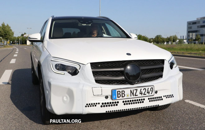 Mercedes-Benz tung teaser &#34;nhá hàng&#34; GLC Facelift 2020 mới - 6