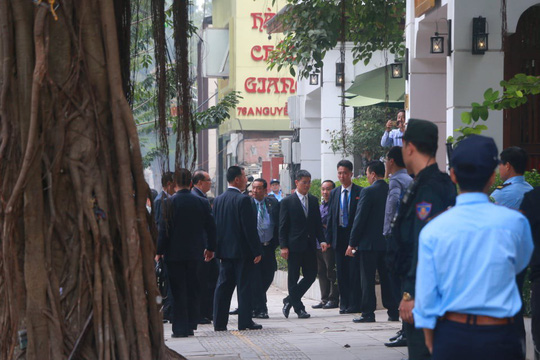 Đoàn Triều Tiên ăn trưa ở nhà hàng lọt tốp đẹp nhất Hà Nội - 8