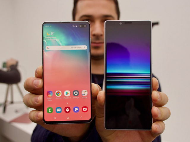 So găng Galaxy S10+ và Sony Xperia 1