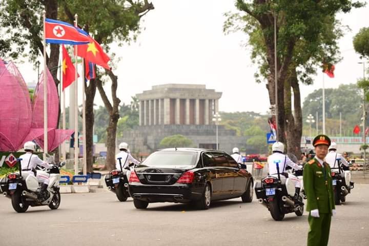 Lãnh đạo Việt Nam đón tiếp Chủ tịch Triều Tiên Kim Jong Un - 13