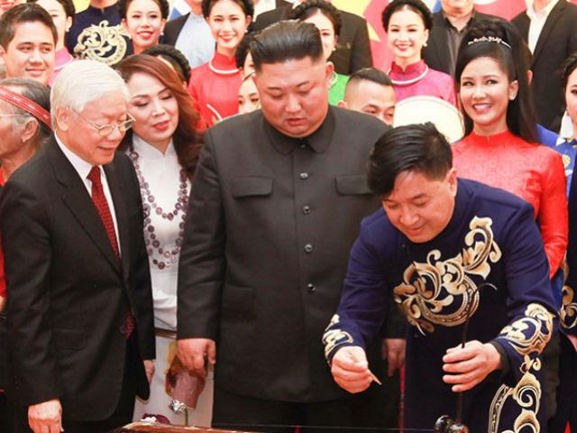 Nghệ sĩ Việt hướng dẫn Chủ tịch Kim Jong Un chơi đàn bầu là ai?