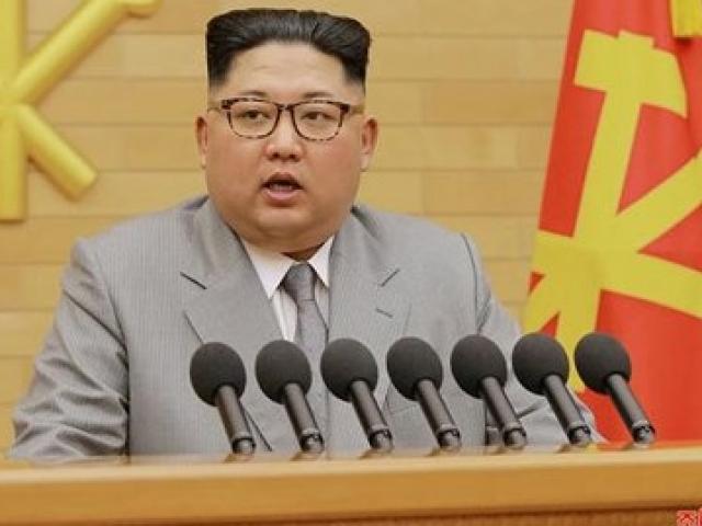 Một góc con người ông Kim Jong Un qua kiểu tóc và phong cách thời trang