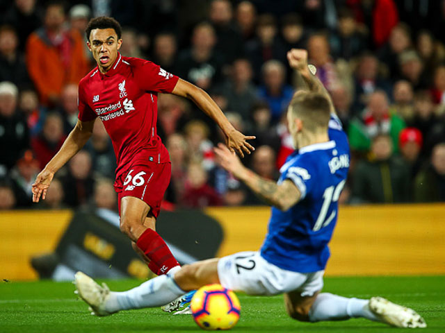 Everton - Liverpool: Thắng để trở lại đỉnh bảng