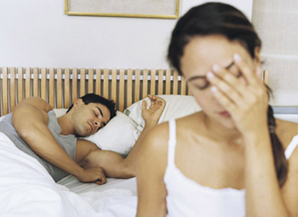 Lạnh nhạt chuyện gối chăn - dấu hiệu của việc ngoại tình? - 1