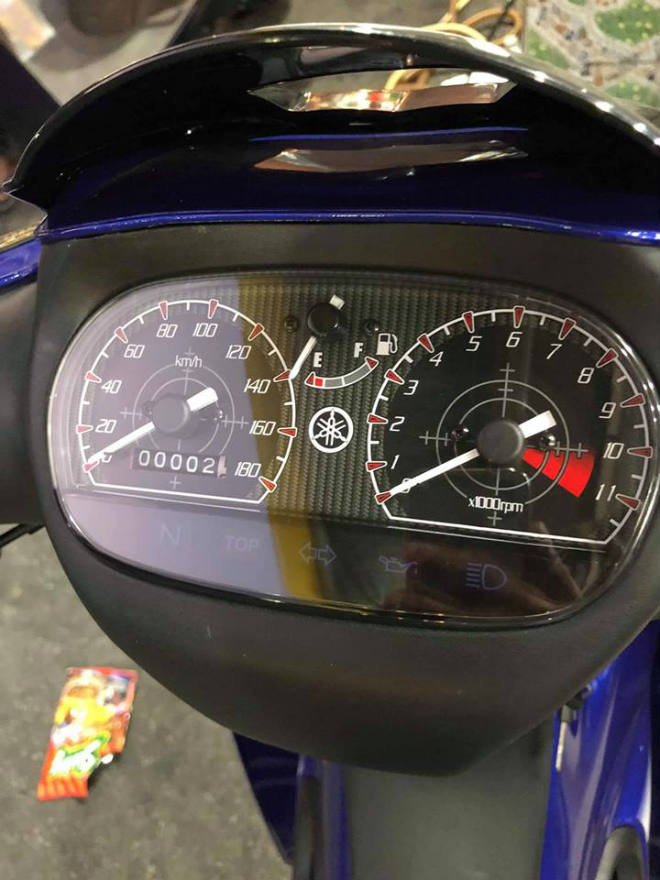 SỐC: Xe côn Yamaha Z125 chưa đổ xăng &#34;thét&#34; giá 305 triệu đồng - 7