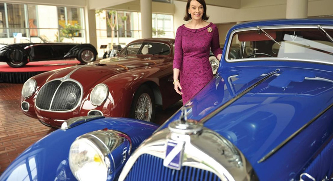Bảo tàng  xe cá nhân với hơn 250 chiếc xe cổ hiểm nhất và có giá trị nhất thế giới của bà Elisa Stephens.
