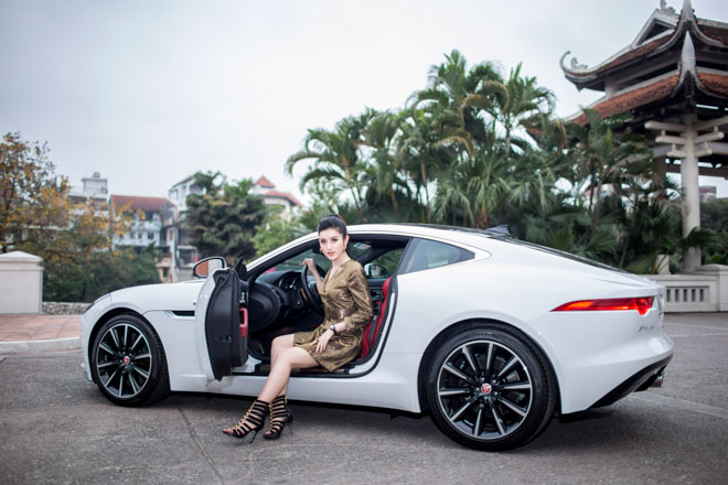 Á hậu Huyền My &#34;tậu&#34; xe thể thao Jaguar F-Type giá 6 tỷ đồng - 2