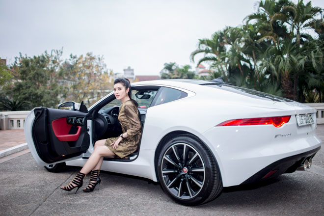 Á hậu Huyền My &#34;tậu&#34; xe thể thao Jaguar F-Type giá 6 tỷ đồng - 3