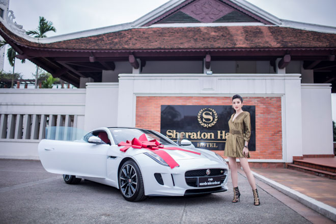 Á hậu Huyền My &#34;tậu&#34; xe thể thao Jaguar F-Type giá 6 tỷ đồng - 1