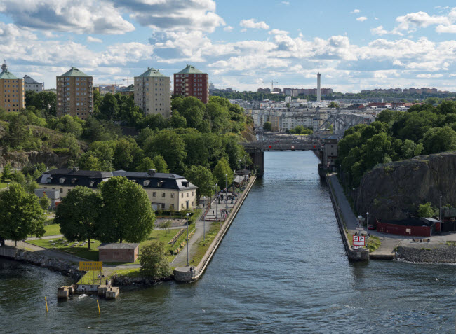 Stockholm, Thụy Điển: Hệ thống kênh Djurgårdsbrunnskanalen là điểm nhấn tại thủ đô của Thụy Điển.