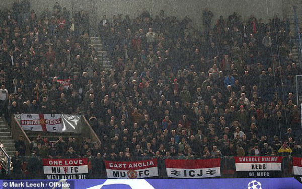 Chi tiết cúp C1 PSG - MU: Phạt đền nhờ VAR, Rashford gieo ác mộng (KT) - 13