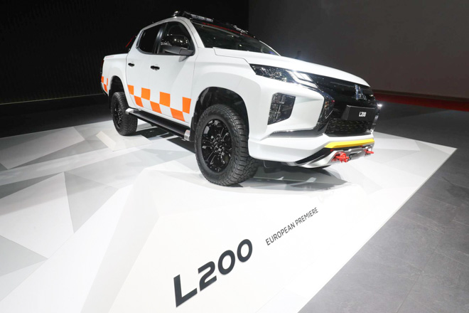 Mitsubishi trưng bày Triton 2019 phiên bản cứu hộ &#34;Mountain Rescue&#34; tại GMS 2019 - 2