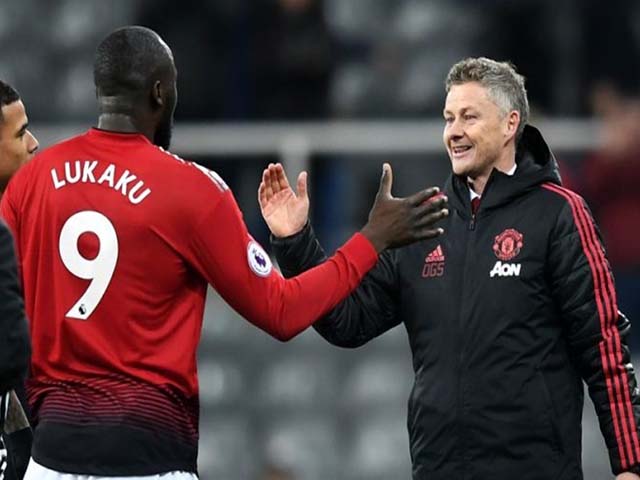 MU chấn động Cúp C1: Lukaku thăng hoa & bí quyết tái sinh của Solskjaer