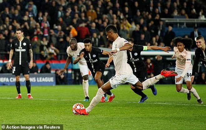 Kinh điển PSG - MU: Chói lọi Lukaku, Rashford kéo sập Parc de Princes - 11