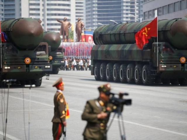 Phản ứng bất ngờ của ông Trump về việc Triều Tiên sẵn sàng thử tên lửa