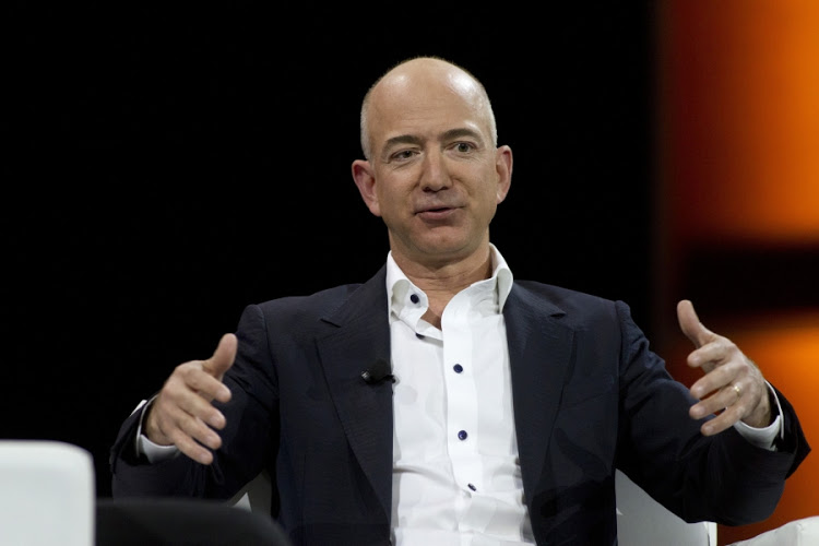 Sau vụ ly dị tỷ đô, Jeff Bezos vẫn là người giàu nhất hành tinh - 1