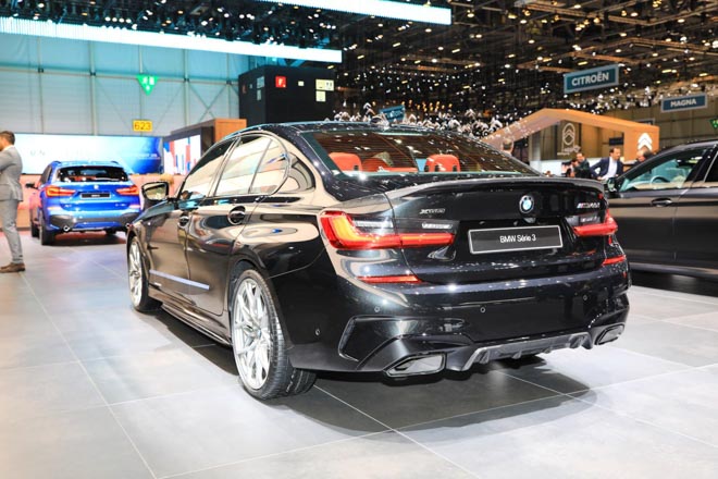 BMW giới thiệu sedan hiệu suất cao M340i tại GMS 2019 - 13