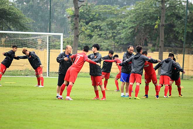 &#34;Nhậm chức&#34; đội trưởng U23 Việt Nam, Quang Hải nói gì ngày 8/3 ý nghĩa? - 2