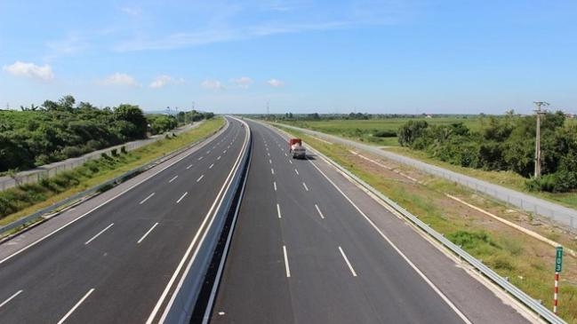 Nóng trong tuần: Ông trùm làm mưa làm gió làng giải trí Việt bị giáng đòn đau - 3