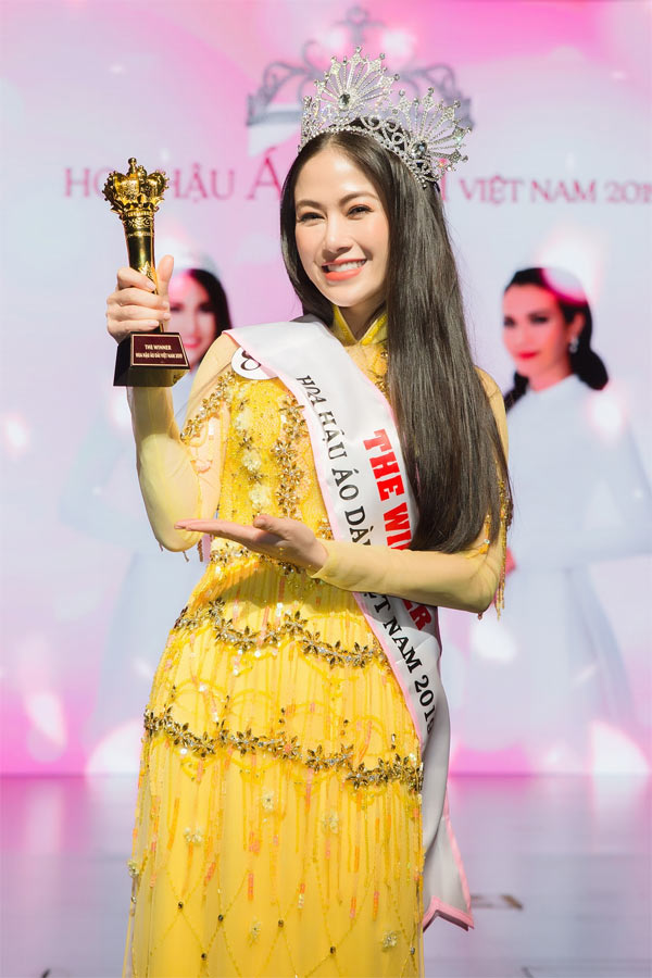 Giọng ca xứ Thanh đoạt Hoa hậu Áo dài Việt Nam - 1
