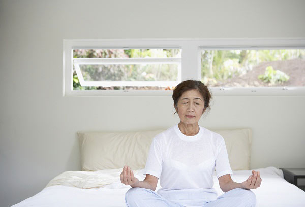 Cảnh báo: 3 thói quen buổi sáng khiến người cao huyết áp dễ đột quỵ - 1