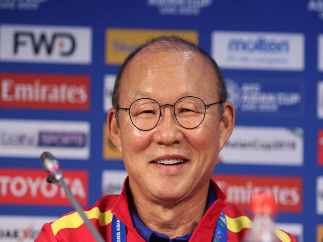 Tranh cãi Hà Đức Chinh ở U23 VN: HLV Park Hang Seo nói phong độ kém vì sao
