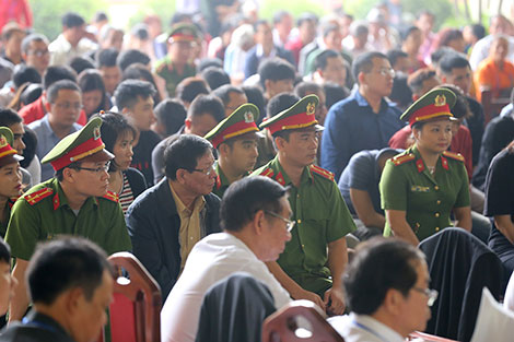 Chuyện chưa có trong hồ sơ vụ án đánh bạc nghìn tỷ: Lời đe dọa bất thành - 1