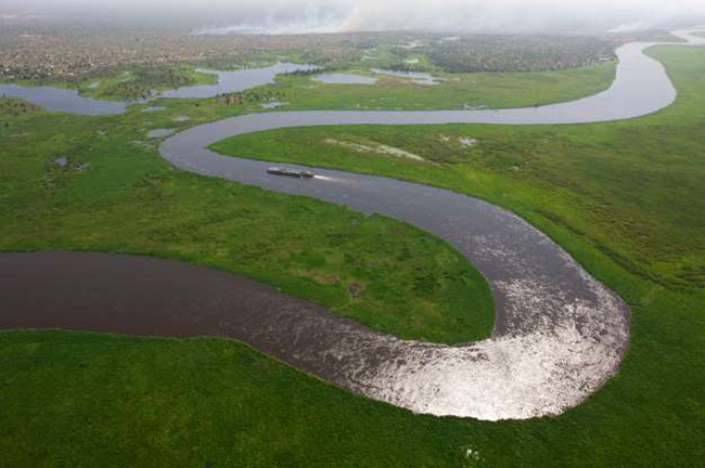 Con sông dài nhất thế giới: Sông Nile 4,160.08 dặm / 6695 km.