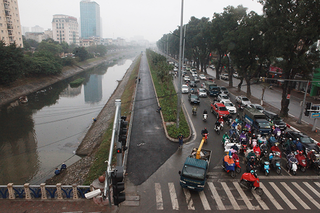 Ngắm đường đi bộ dài 4km ven sông Tô Lịch trước &#34;giờ G&#34; - 3