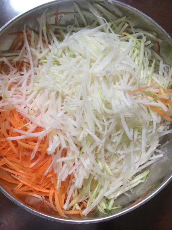 Cách làm nộm gà thập cẩm ngon khó cưỡng - 4