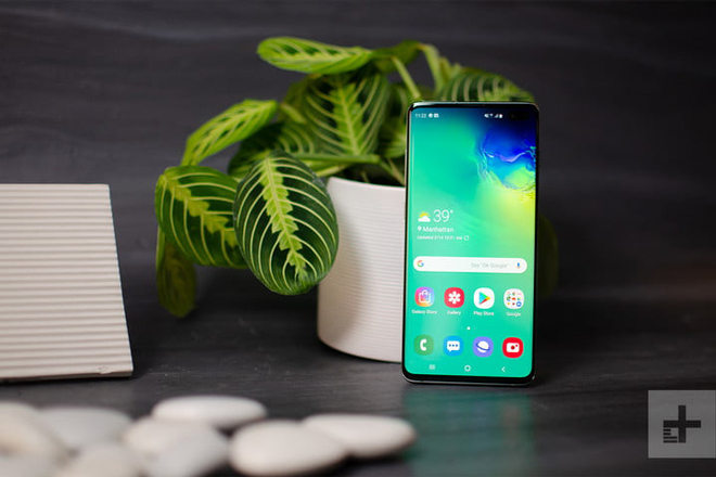 Hai anh lớn Galaxy S10+ và Pixel 3 XL: Ai “ngon” hơn? - 1