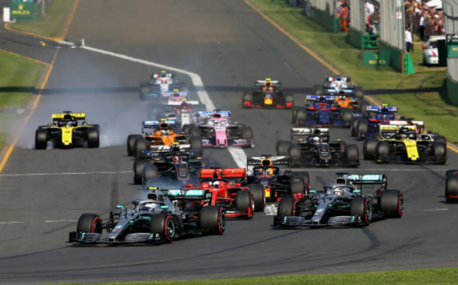 Video đua xe F1, Australian GP: Mercedes thắng to, Hamilton không về nhất - 1