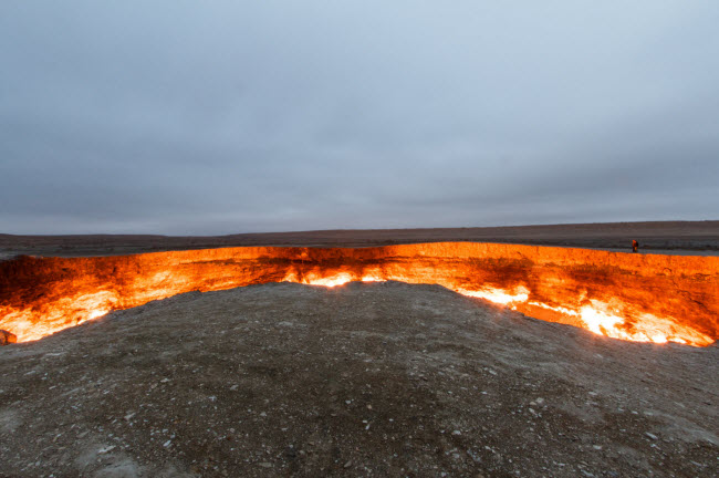 Hố lửa sau đó được người dân địa phương đặt tên là Darvaza hay còn được gọi là “Cổng địa ngục”.
