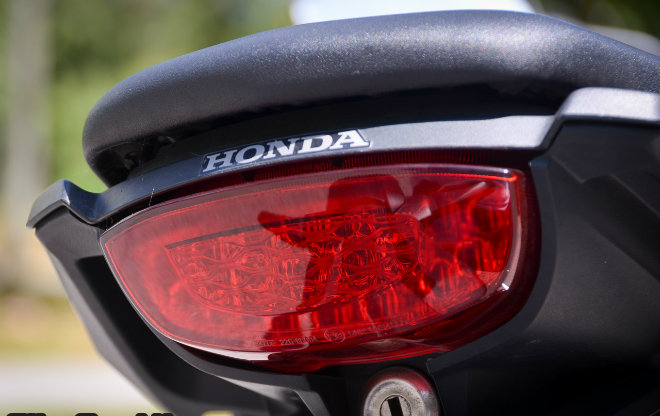 Đánh giá toàn diện môtô cỡ nhỏ 2019 Honda CB250R - 8